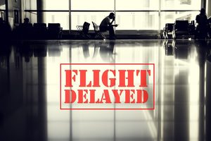 TAROM suspendă cursele internaționale din Iași și Suceava
