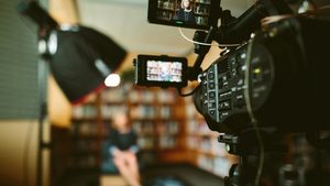 Avocata româncă Cristiana Uzuna, invitată la emisiunea „Diaspora creativă”