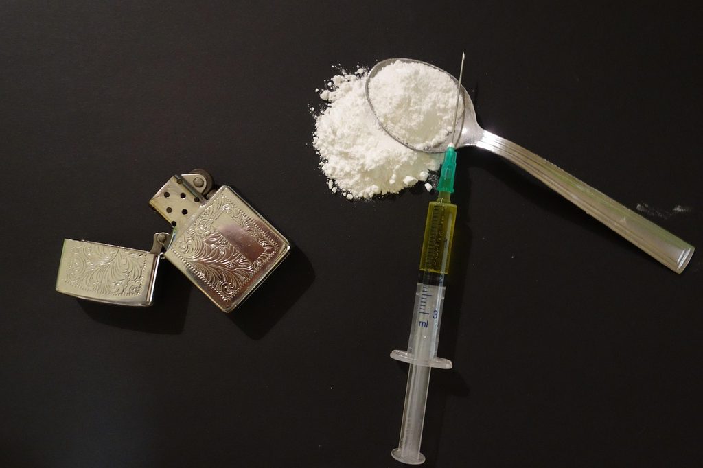 Român răpit și torturat zece zile de traficanți în Spania după ce un transport de cocaină a dispărut