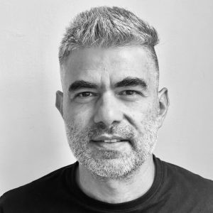 Alexe Popescu, designer și coordonatorul expoziției HOLA, DESIGN! la ICR Madrid