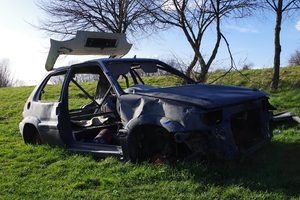 Un român din Madrid a rămas cu mașina distrusă în Hortaleza. Făptașii au dispărut