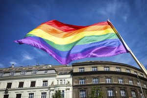 Santander: Delegația Guvernului din Cantabria găzduiește expoziția „Arte sin armarios”, dedicată diversității LGTBI+